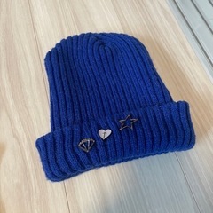 ニットベスト、ニット帽の画像