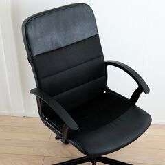 IKEA RENBERGET 回転チェアの画像