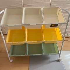 LOWYA キッズラック　お譲りします。