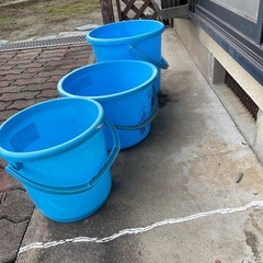 ポリバケツ　3個
の画像