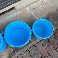 ポリバケツ　3個
の画像