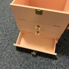 三面鏡ドレッサーの画像