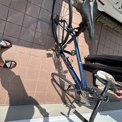 ロードバイク。パンク修理済み。軽量なため走りやすいです。の画像