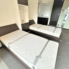 初期費用なんと19万円！！ JR横浜線新横浜駅まで徒歩12分♪ まいばすけっと 新横浜店徒歩2分、ファミリーマート徒歩3分、ニトリ徒歩4分 オートロック、収納ベッド、シャワールーム♪ （次回更新予定日9月22日） - レンタルオフィス