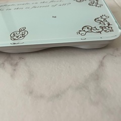 美品　コンパクト　体重計　魔女の体重計　スケールの画像