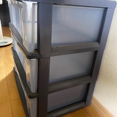新生活　最終値下げ　プラスチック　３段　チェスト　キャスター付き　移動らくらくの画像