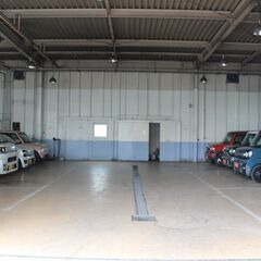 自動車の整備士の画像