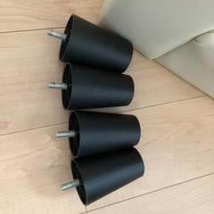 【取引中】2人掛けソファー　収納、脚付きの画像