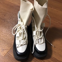 スニーカーブーツ
