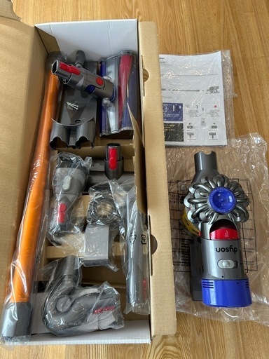 ダイソンV8 Fluffy 掃除機 本体 コードレス