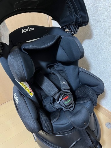 アップリカ フラディアグロウ isofix