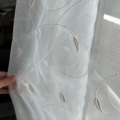 カーテンの画像