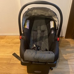 5/6まで5.000円GRACO チャイルドシート　そのまま運べます