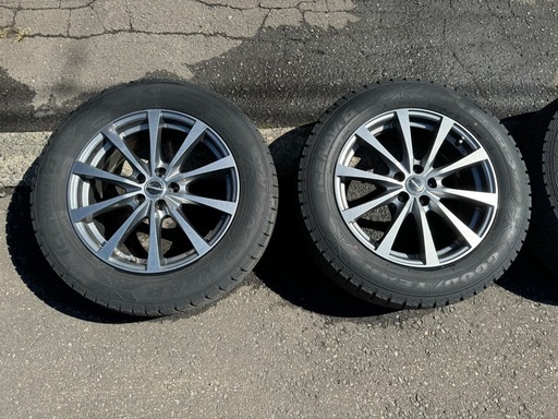 Exceeder 17インチ　ダークシルバー　4本セット 