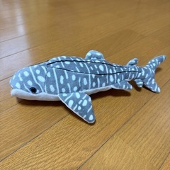 ぬいぐるみ　ジンメイザメ