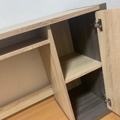 ニトリ スリムデスクの画像