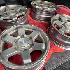 ハイエース　マッドクロスホイール4本の画像