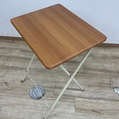 折り畳みテーブル
