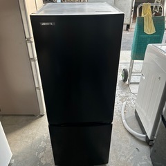 お買い得☆美品☆TOSHIBA☆2023年製☆2ドア☆153L☆ブラック色☆激安冷蔵庫☆