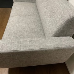 【手続中】【美品】[幅156] 2人掛け 天然木脚ソファー  LOWYAの画像