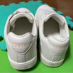 スニーカーの画像