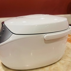 東芝　炊飯器在庫2台
の画像