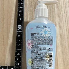 アルコール消毒液　未開封　Hello Kitty アルコール手指消毒液　ヒアルロン酸ナトリウム配合　150ml Disinfectant Hand Gelの画像