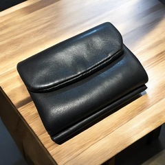ツモリチサトキャリー 三つ折り財布 牛革 黒ソフトレザー