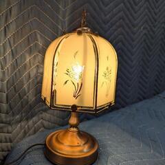 金額下げます。モダンなスタンドライトの画像