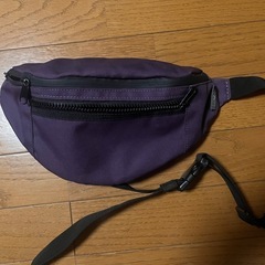 バッグ　ショルダーバッグ　紫