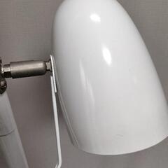 ニトリフロアースタンドライト　E-26MAX40Wの画像