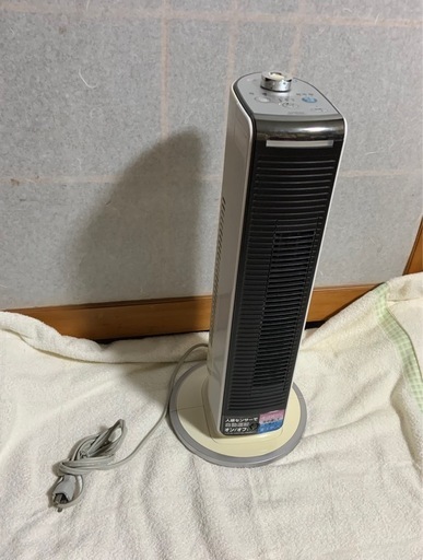 コイズミ　送風機能付ファンヒーター