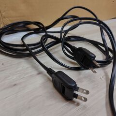 美品　2本セット　エレコム 電源タップ 雷ガード 10個口 2m ほこりシャッター ブラック ECT-0102BKの画像
