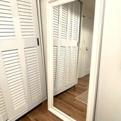 【取引中】IKEA全身鏡 HEMNES 大型＆中型ミラー2点の画像