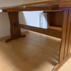 引渡し決定ダイニングテーブル　の画像