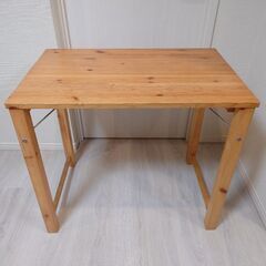 【お取引中】パイン無垢材の折りたたみデスクの画像