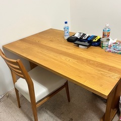 食卓テーブル
