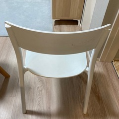 IKEA ヤニンゲ チェアの画像