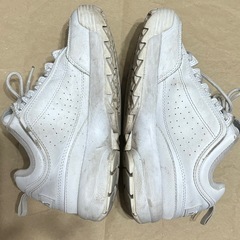韓国限定  FILA23cmの画像