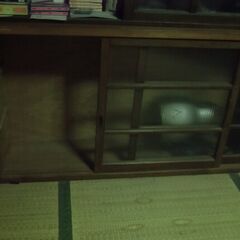 昭和 レトロ ガラス付き 棚 上段 下段 合わせて （上段のみ・下段のみでもOK）お譲りします。＊石川県＊美川より＊期間限定の画像