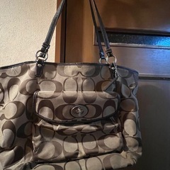 正規品コーチ　coach  トートバック　A4サイズ収納可能品
