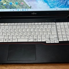 🔵富士通A574/高性能i5第四世代/メモリ8GB/SSD256gb/Webカメラ/Win11pro/ Office2021/アプリ多数すぐ使える/美品/動作良好の画像