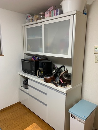 キッチンキャビネット