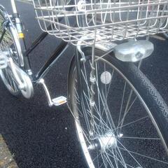 中古自転車３２２３　良品！　ブリヂストン　２０２０年モデル　ロングティーン　スタンダード　LG73ST  ２７インチ 3段ギヤ　LEDオートライト　キッキーと音がならない後輪ローラーブレーキの画像