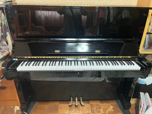 アップライトピアノ
