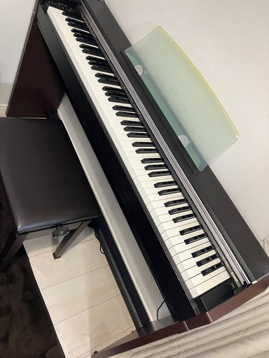 【ただいまお取引調整中】ピアノ椅子付き電子ピアノ?