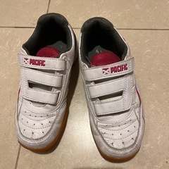 バドミントン靴の画像