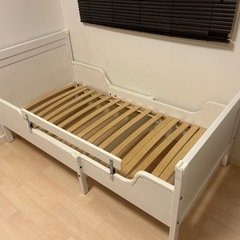 IKEA SUNDVIK スンドヴィーク　子供用伸長式ベッド