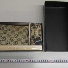 YSL　ポーチ・タオル　1セット
