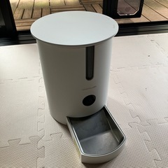 ペット用　給餌器